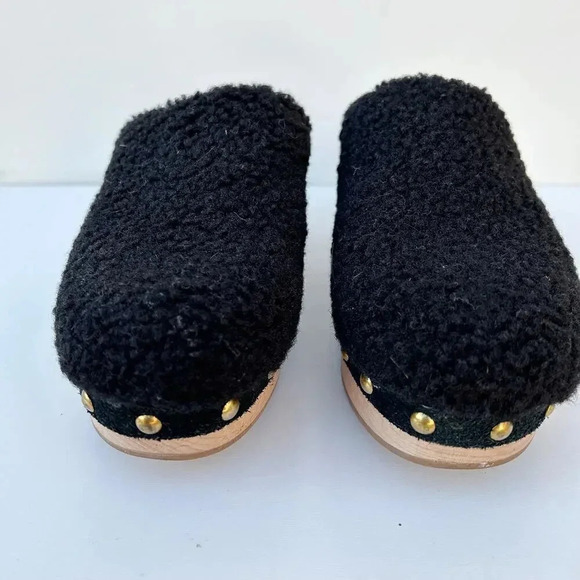 J. Crew Black Sherpa Wooden Studded Fuzzy Teddy Platform Y2K Clogs Size 6 - Picture 6 of 9